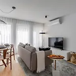 Joao Regras 321 By Lovelystay Apartamento *