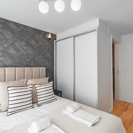 Joao Regras 321 By Lovelystay דירה