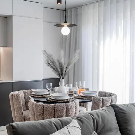 Joao Regras 321 By Lovelystay Porto