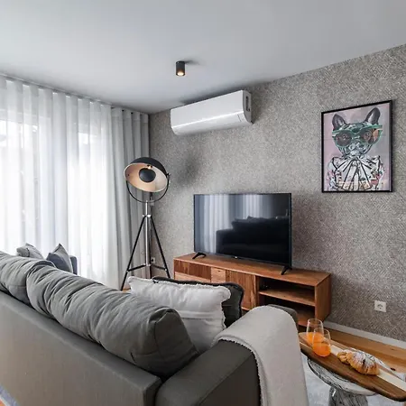 Joao Regras 321 By Lovelystay *