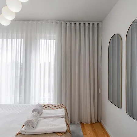 Joao Regras 321 By Lovelystay Lejlighed Porto
