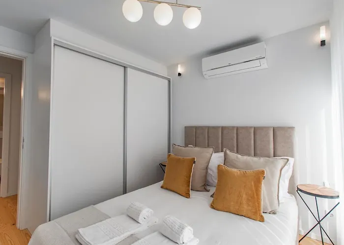 Joao Regras 321 By Lovelystay