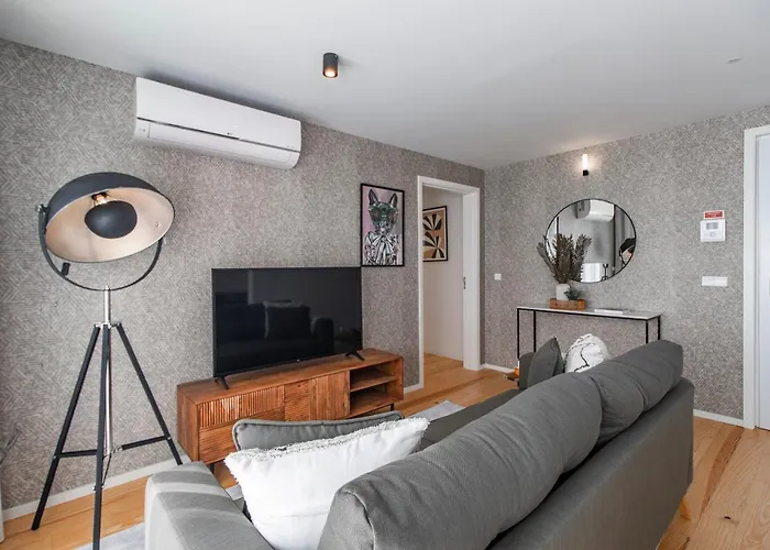 Joao Regras 321 By Lovelystay Daire Porto