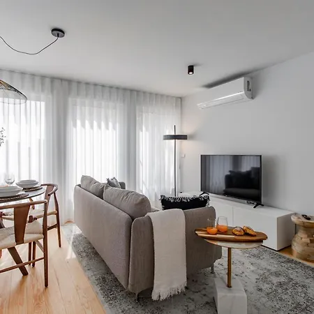 Joao Regras 321 By Lovelystay Appartamento *