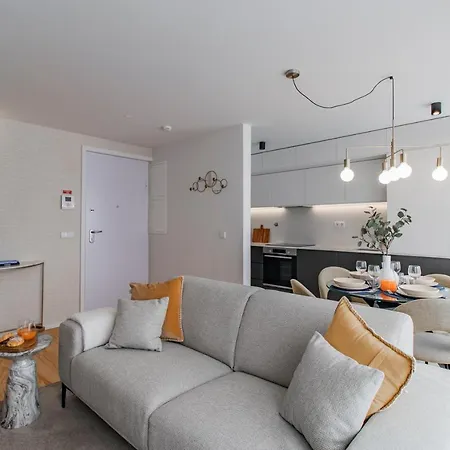 Joao Regras 321 By Lovelystay *