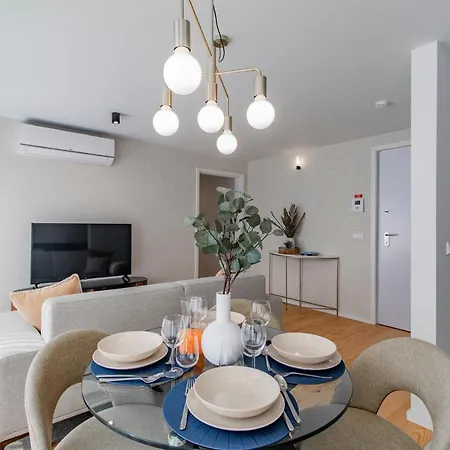 Joao Regras 321 By Lovelystay *