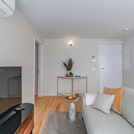 Joao Regras 321 By Lovelystay Apartment