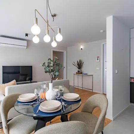 Joao Regras 321 By Lovelystay Apartment