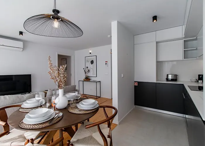 Joao Regras 321 By Lovelystay Porto